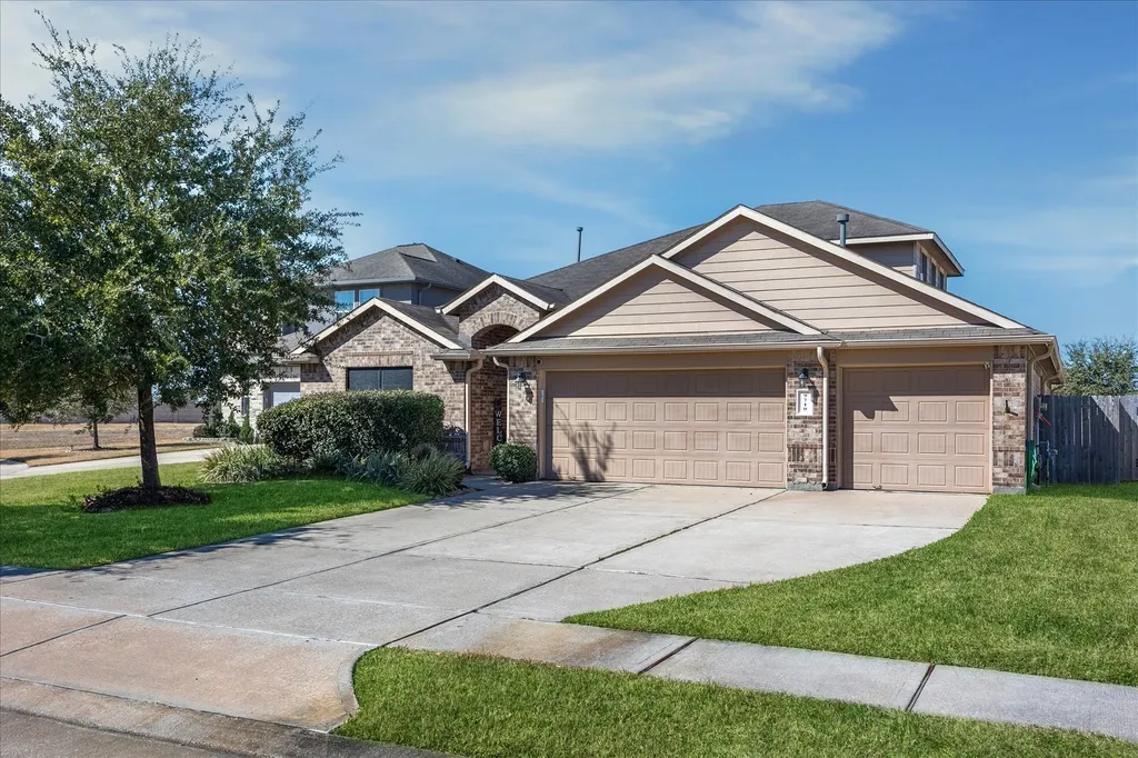 9710 Golden Cypress Drive Rosharon TX 77583