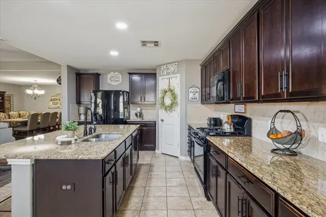 9710 Golden Cypress Drive Rosharon TX 77583