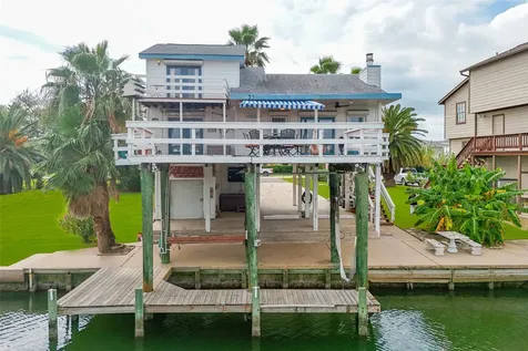 1426 Tiki Drive Tiki Island TX 77554