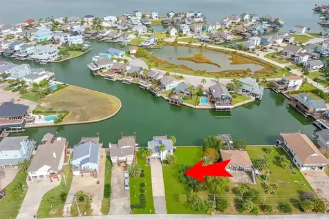 1426 Tiki Drive Tiki Island TX 77554