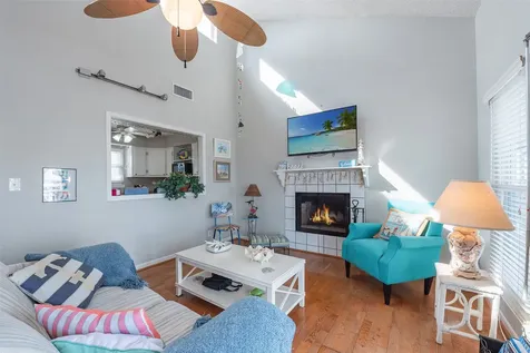 1426 Tiki Drive Tiki Island TX 77554
