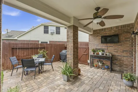 17439 Sweet Song Drive Tomball TX 77377
