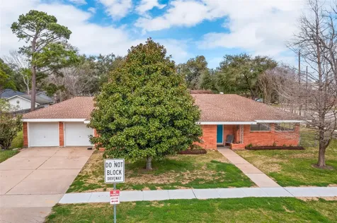 3601 E Jasmine Street Pearland TX 77581