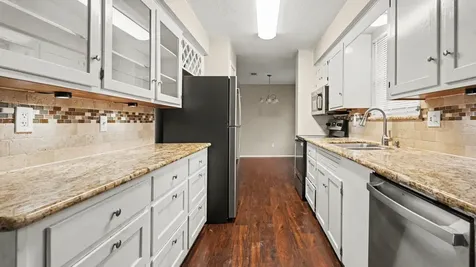 16318 Blackhawk Boulevard Friendswood TX 77546