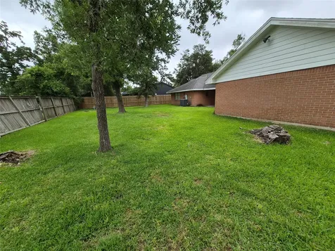 814 Oak Leaf Street La Porte TX 77571