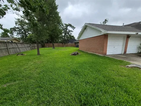 814 Oak Leaf Street La Porte TX 77571
