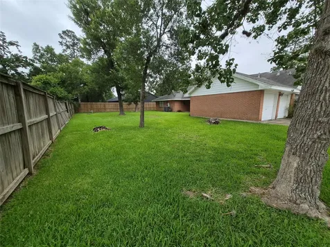 814 Oak Leaf Street La Porte TX 77571