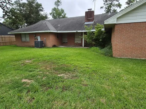 814 Oak Leaf Street La Porte TX 77571