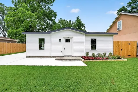 404 W Homan Street Baytown TX 77520
