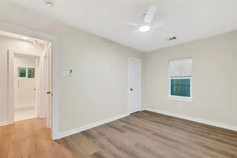 404 W Homan Street Baytown TX 77520