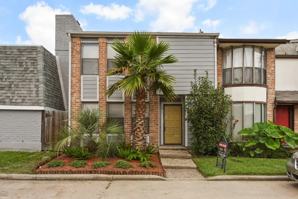 1911 Bittercreek Drive Houston TX 77042