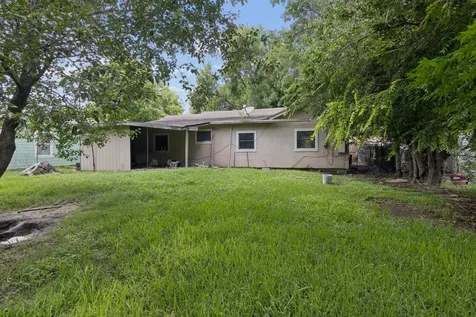 1002 Grenfell Lane Houston TX 77076