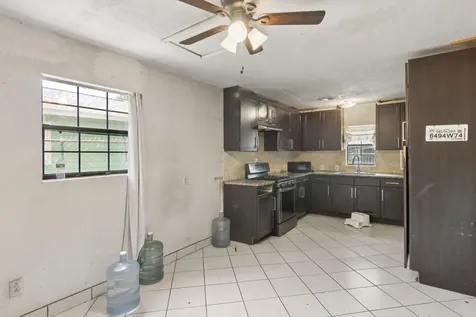 1002 Grenfell Lane Houston TX 77076