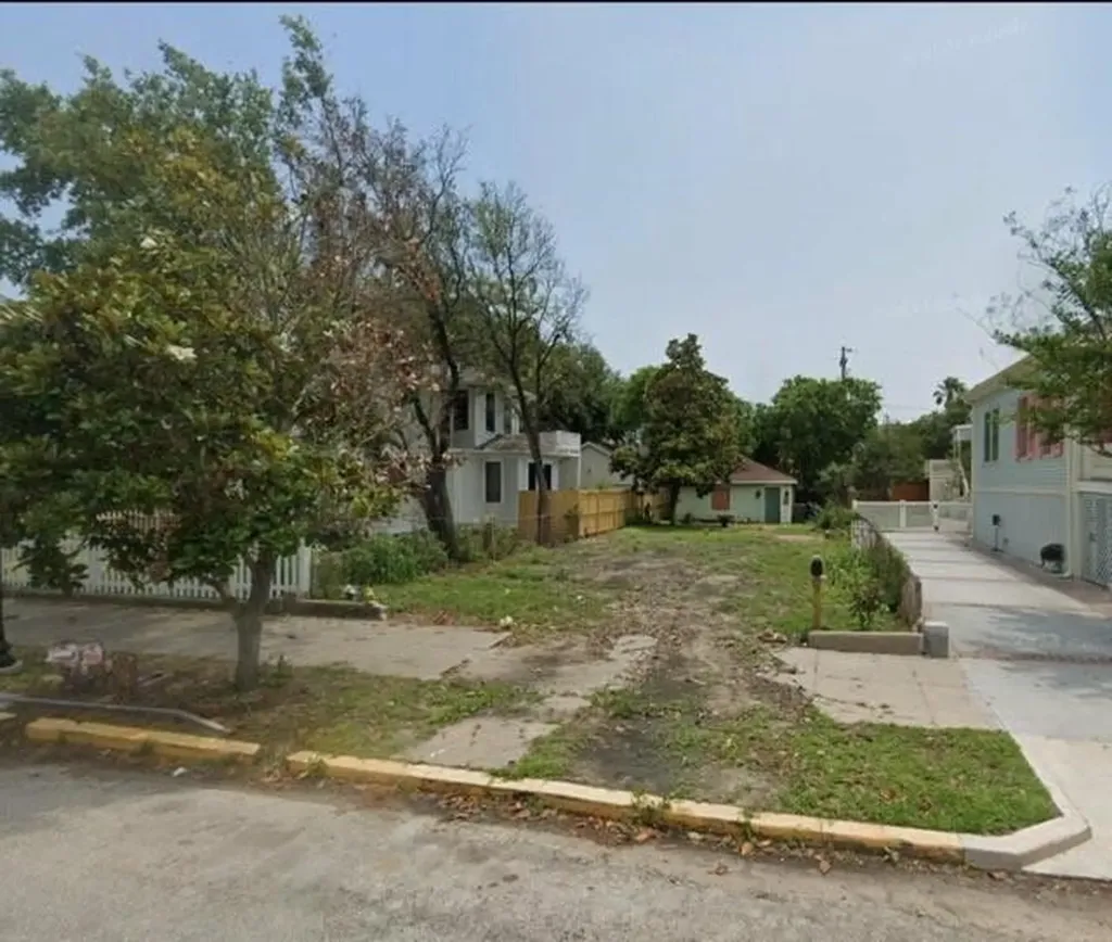 1117 Sealy Street Galveston TX 77550