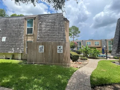 16120 Stuebner Airline Road 601 Spring TX 77379