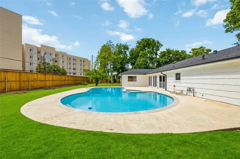 8419 Bluegate Court Houston TX 77025