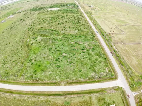 9224 Todd Road Winnie TX 77665