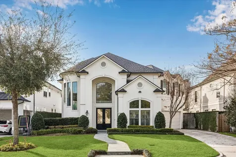 807 N 2nd Street Bellaire TX 77401