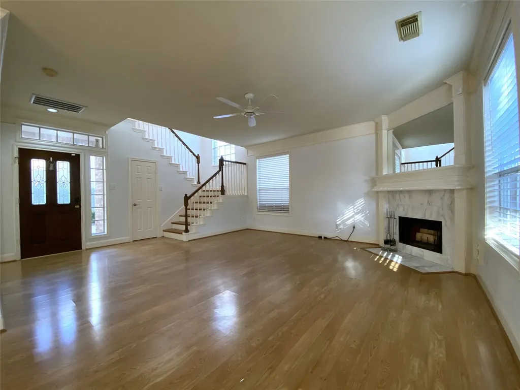 2604 Hopkins Street 1/2 Houston TX 77006