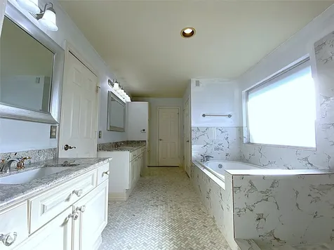 2604 Hopkins Street 1/2 Houston TX 77006