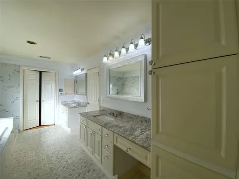 2604 Hopkins Street 1/2 Houston TX 77006