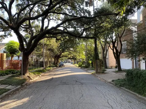 2604 Hopkins Street 1/2 Houston TX 77006