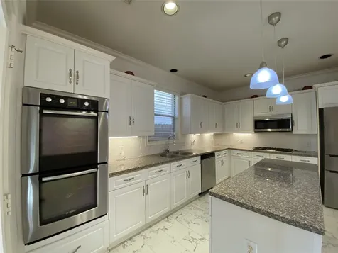 2604 Hopkins Street 1/2 Houston TX 77006