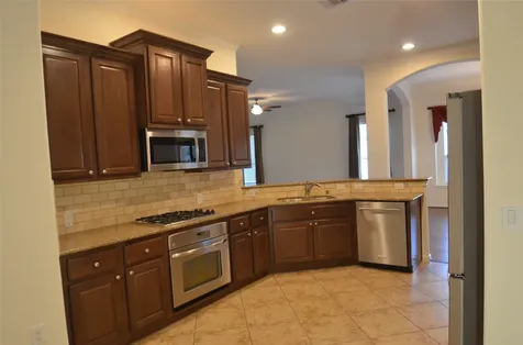 1227 N Riviera Circle Pearland TX 77581