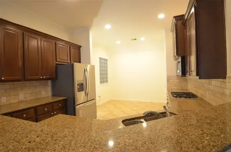 1227 N Riviera Circle Pearland TX 77581