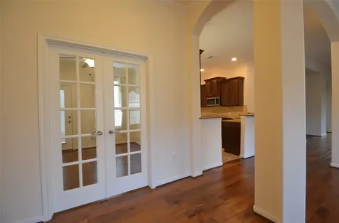 1227 N Riviera Circle Pearland TX 77581