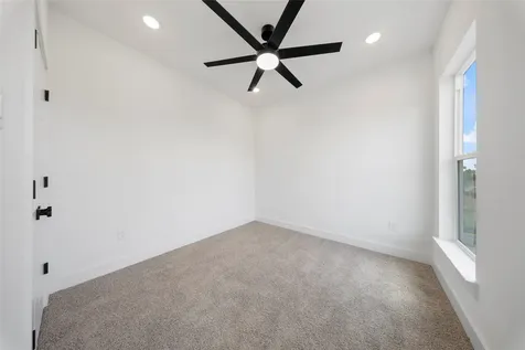 3219 Fontinot Street Houston TX 77026