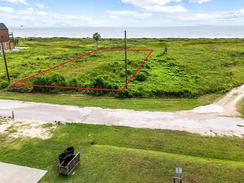 332 Atkinson Street Port Bolivar TX 77650