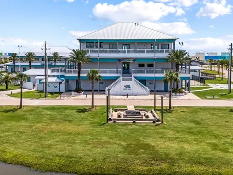 332 Atkinson Street Port Bolivar TX 77650
