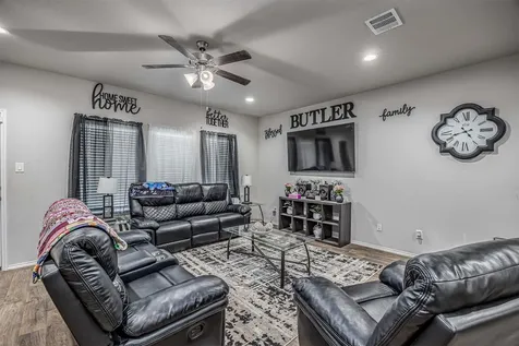 3907 Hawaiian Court Baytown TX 77521