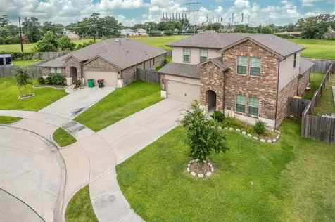 3907 Hawaiian Court Baytown TX 77521