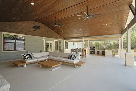 8472 Grand Lake Estates Drive Montgomery TX 77316