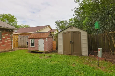 9511 Charter Ridge Drive Houston TX 77070