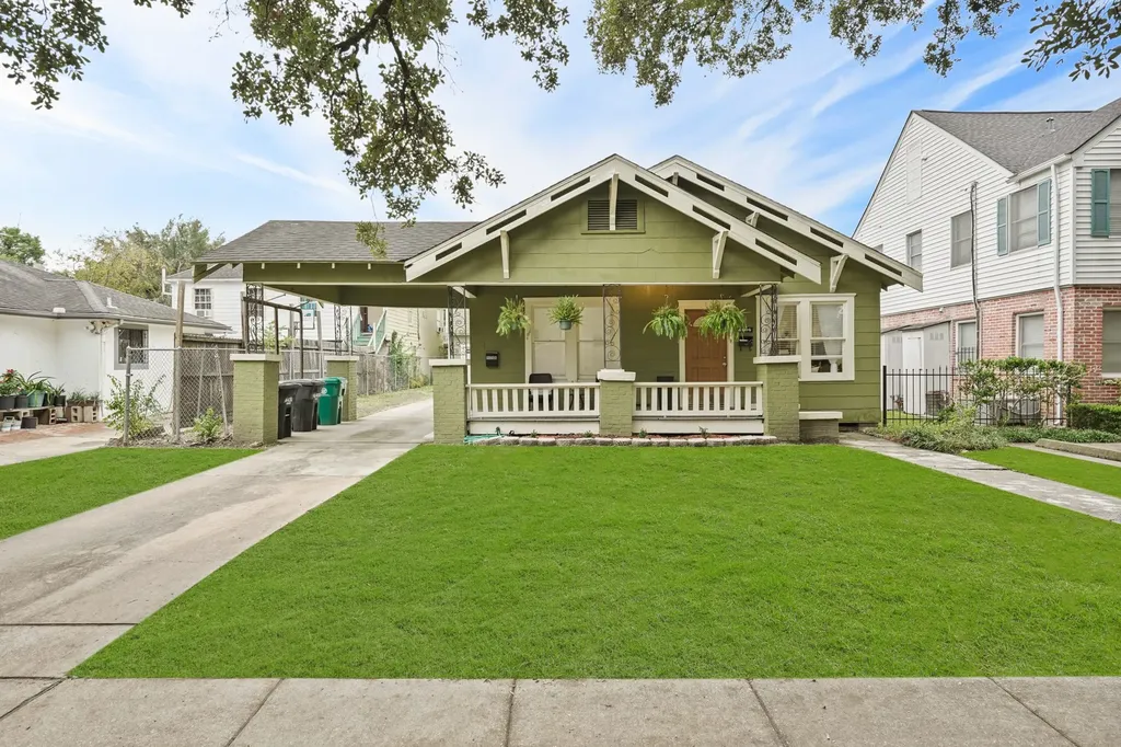4406 Clay Street Houston TX 77023