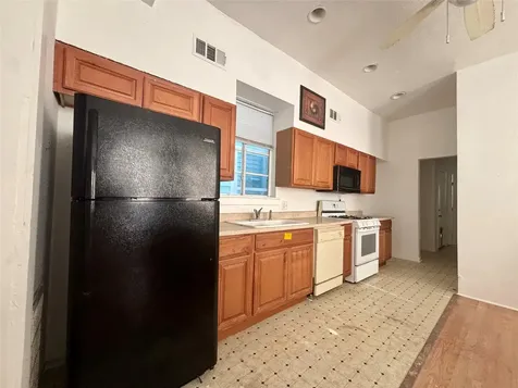 3410 Sealy Street Galveston TX 77550