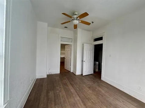 3410 Sealy Street Galveston TX 77550