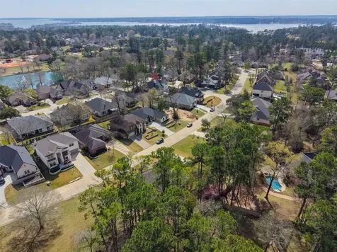 228 Blue Hill Drive Montgomery TX 77356