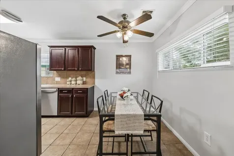 5211 Mulford Street Houston TX 77023