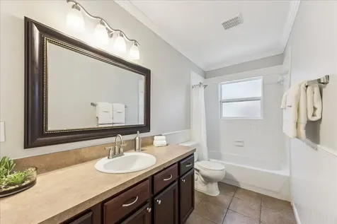 5211 Mulford Street Houston TX 77023