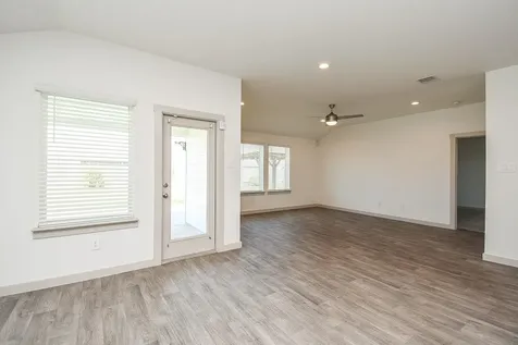 1614 Mountain Echo Drive Richmond TX 77469