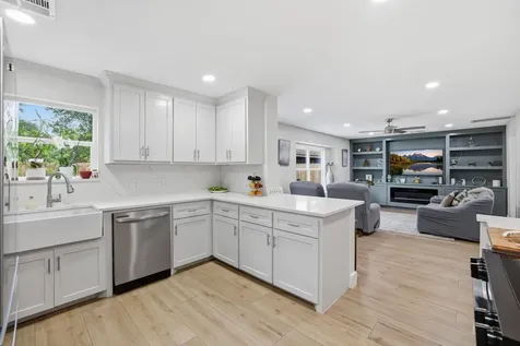 5230 Moss Glenn Lane Houston TX 77088