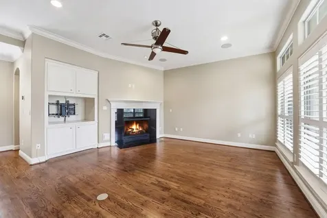 5523 Crooms Street Houston TX 77007