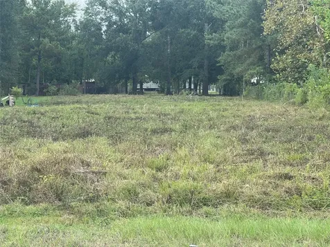 747 County Road 3405 Cleveland TX 77327