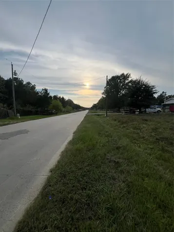 747 County Road 3405 Cleveland TX 77327