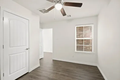 326 County Road 3558 Cleveland TX 77327