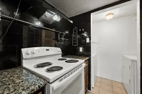 9572 Windswept Lane 9572 Houston TX 77063